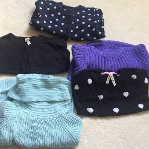 Sweatshirt and sweater bundle
